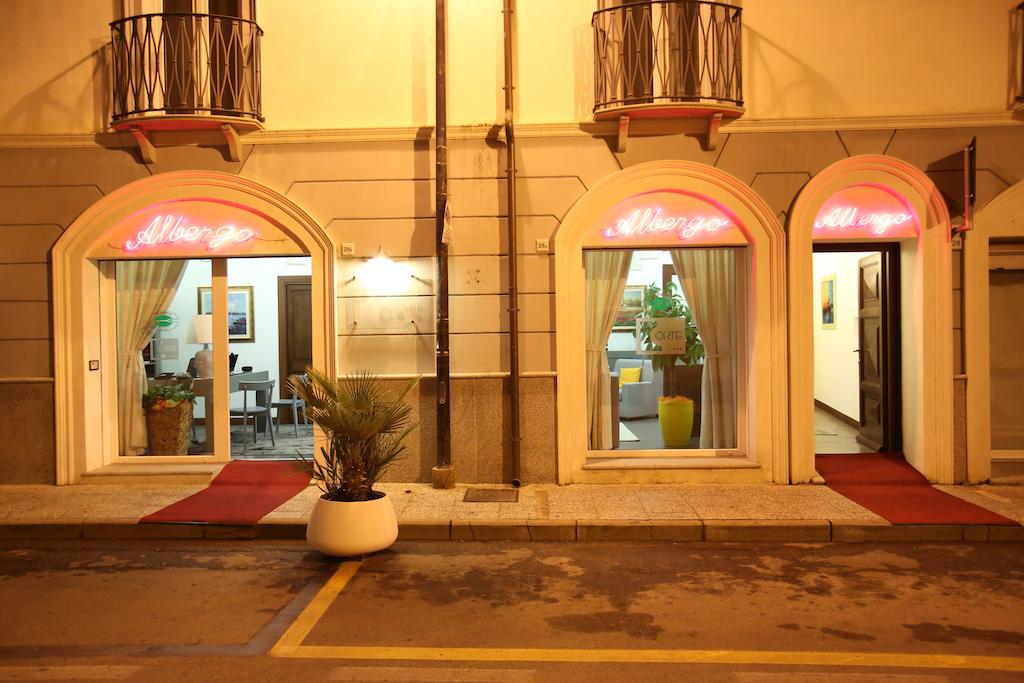 奥伯格科尔特住宅酒店 托尔托利 外观 照片